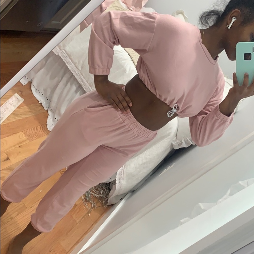 Pink sweat suit (OFFER)